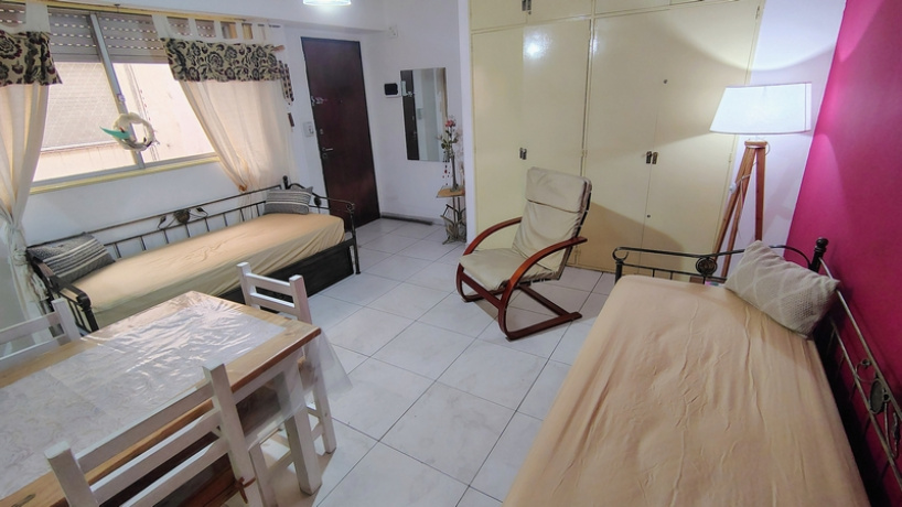 Arenales Bsas, Plaza Colon, Mar del Plata 7600, 0.5 Bedroom Bedrooms, 0 ,1 BathroomBathrooms,Departamento,Alquiler de vacaciones,Paris,Bsas,7,1011