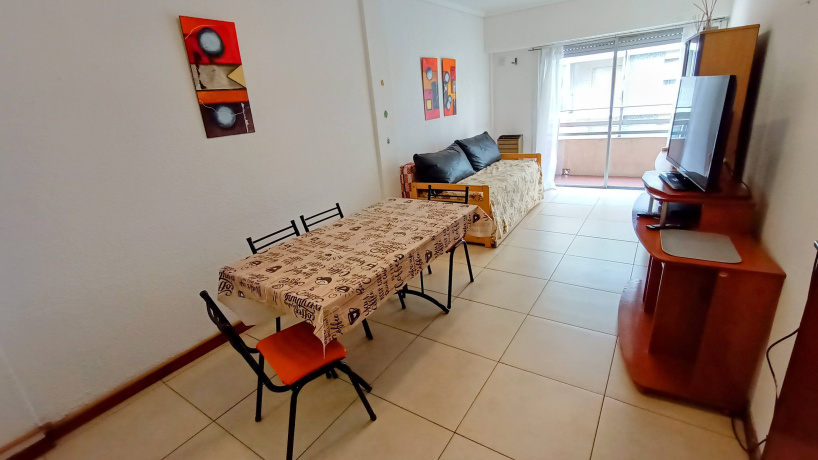 2241 arenales, plaza colon, Mar del Plata 7600, 1 Bedroom Bedrooms, ,1 BathroomBathrooms,Departamento,Alquiler de vacaciones,paris,arenales ,3,1036